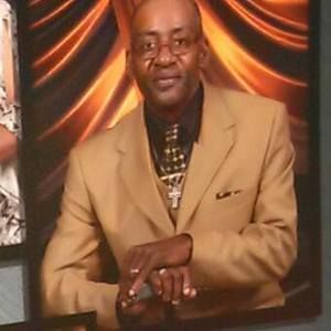 Meet your Posher, Lynell